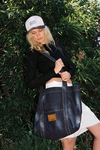 THE RAW DEMIN TOTE